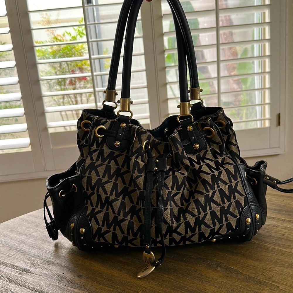 Michael Kors purse